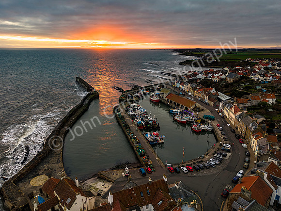 Pittenweem Sunset - 241225 THREE