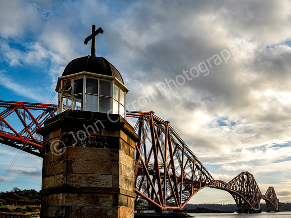 North Queensferry Lighthouse & The Forth Bridge - 080225