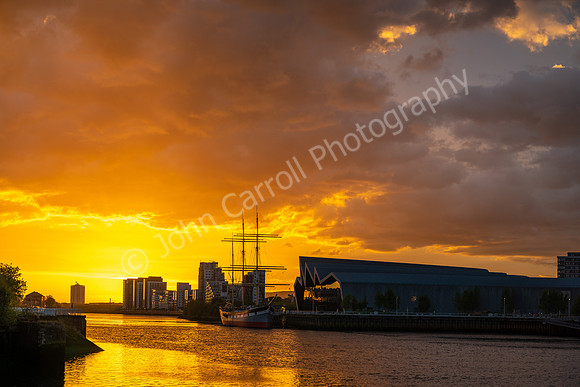 Riverside Museum & Sailing Ship Glen Lee, Glasgow sunset 03