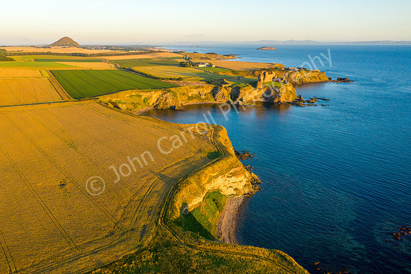 Tantallon Castle, Lothian, Scotland 03