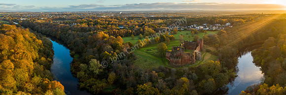 Bothwell Castle 02